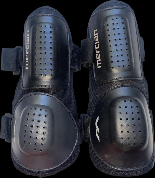 Short Corner Knee Guards