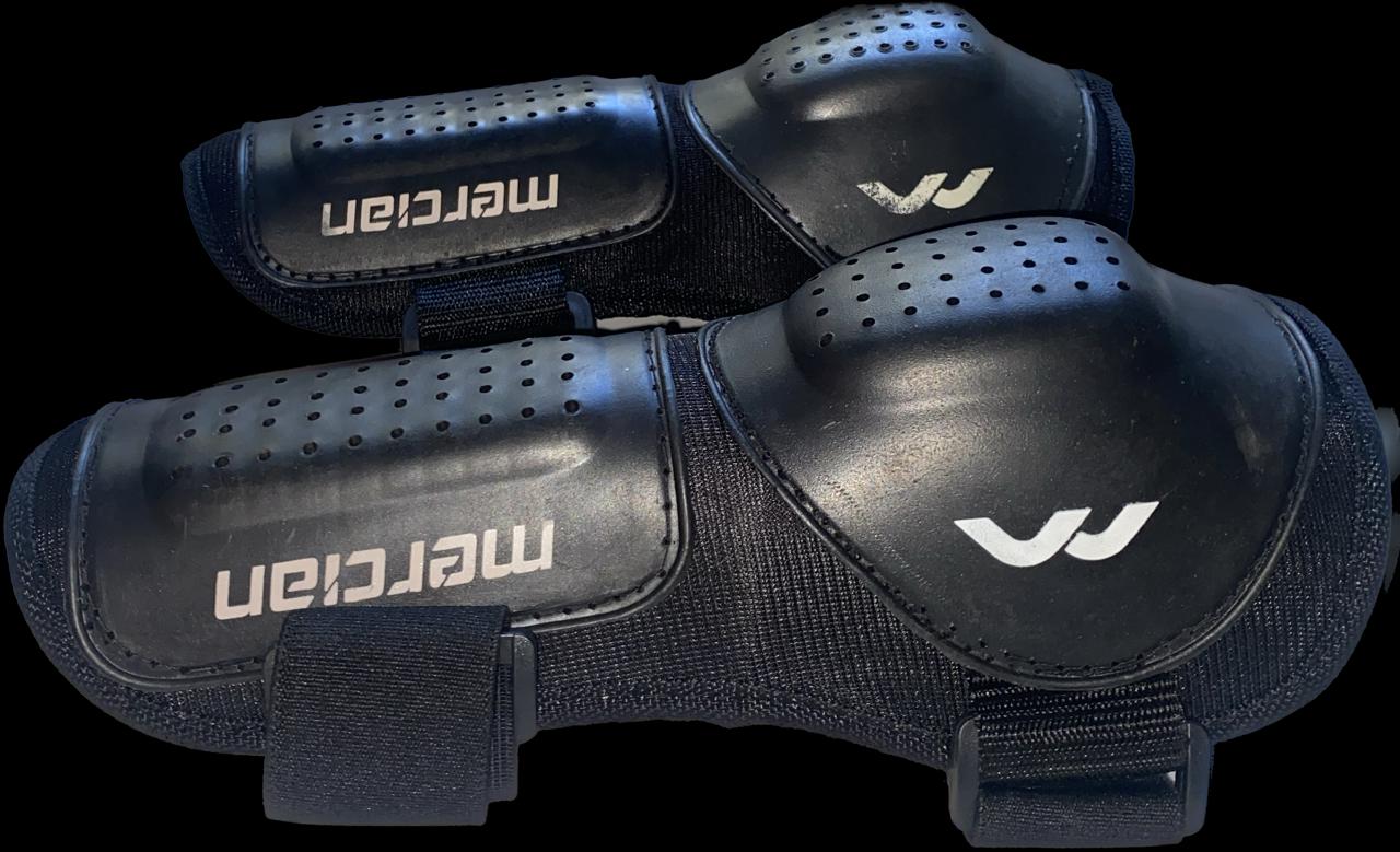 Short Corner Knee Guards